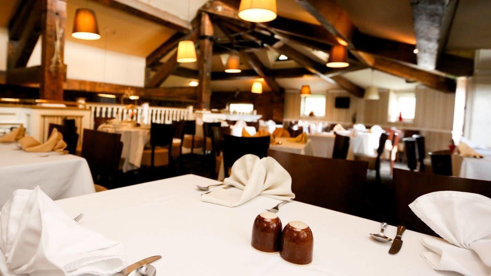 Fairways Lodge & Leisure Club Прествіч Екстер'єр фото