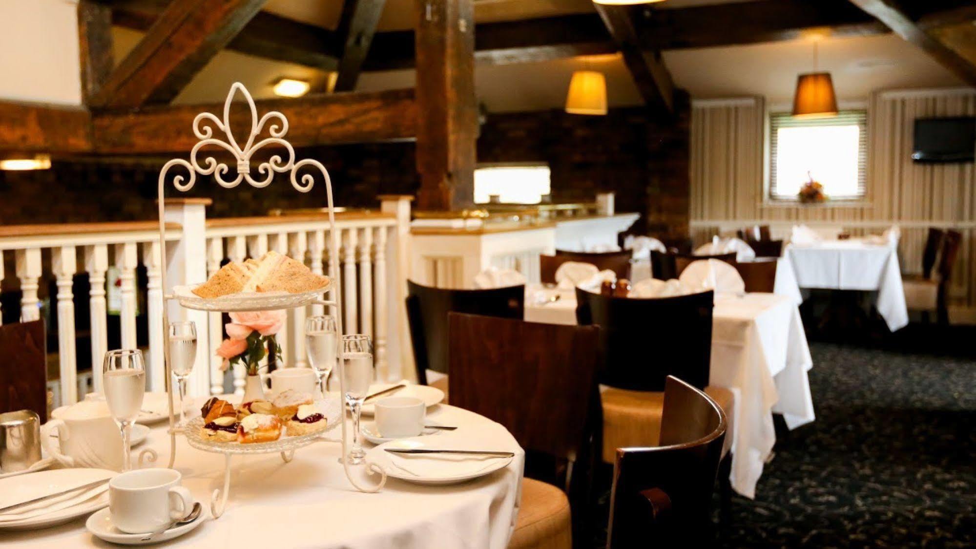 Fairways Lodge & Leisure Club Прествіч Екстер'єр фото